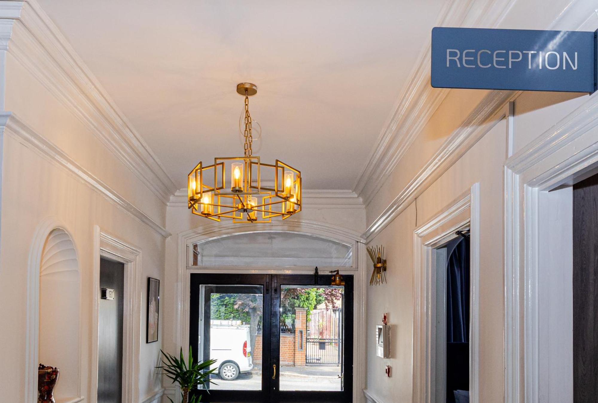 Woodford Hotel London Ngoại thất bức ảnh
