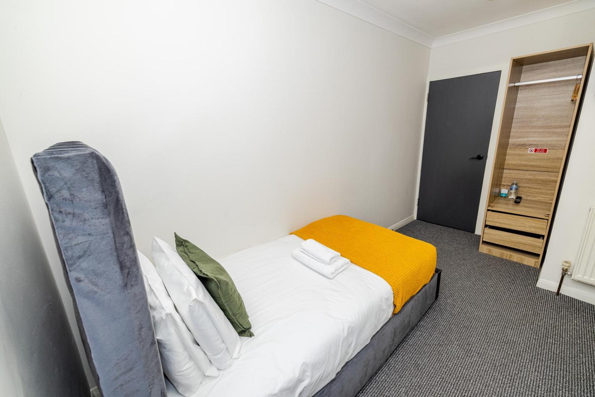 Woodford Hotel London Ngoại thất bức ảnh
