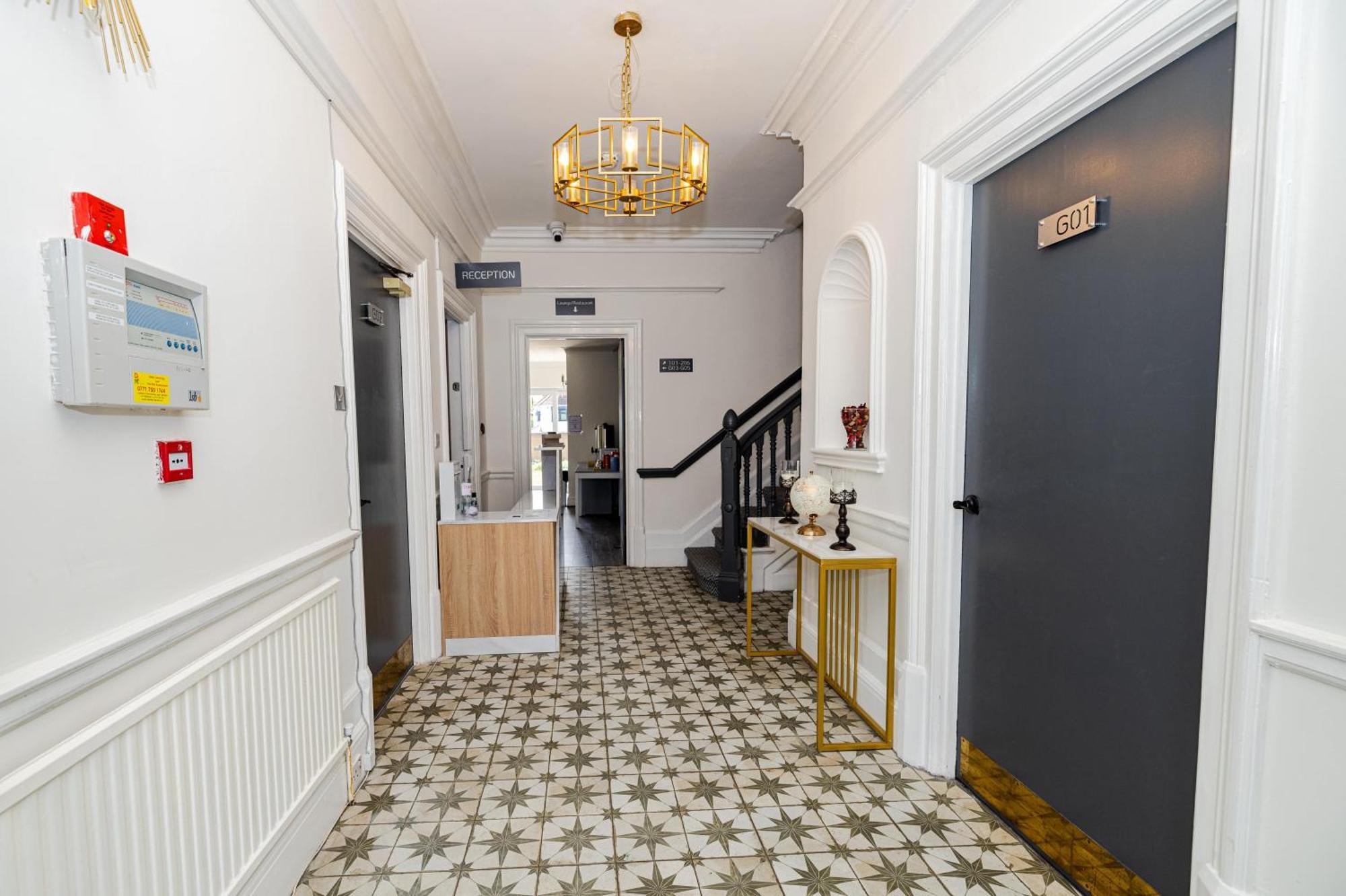 Woodford Hotel London Ngoại thất bức ảnh