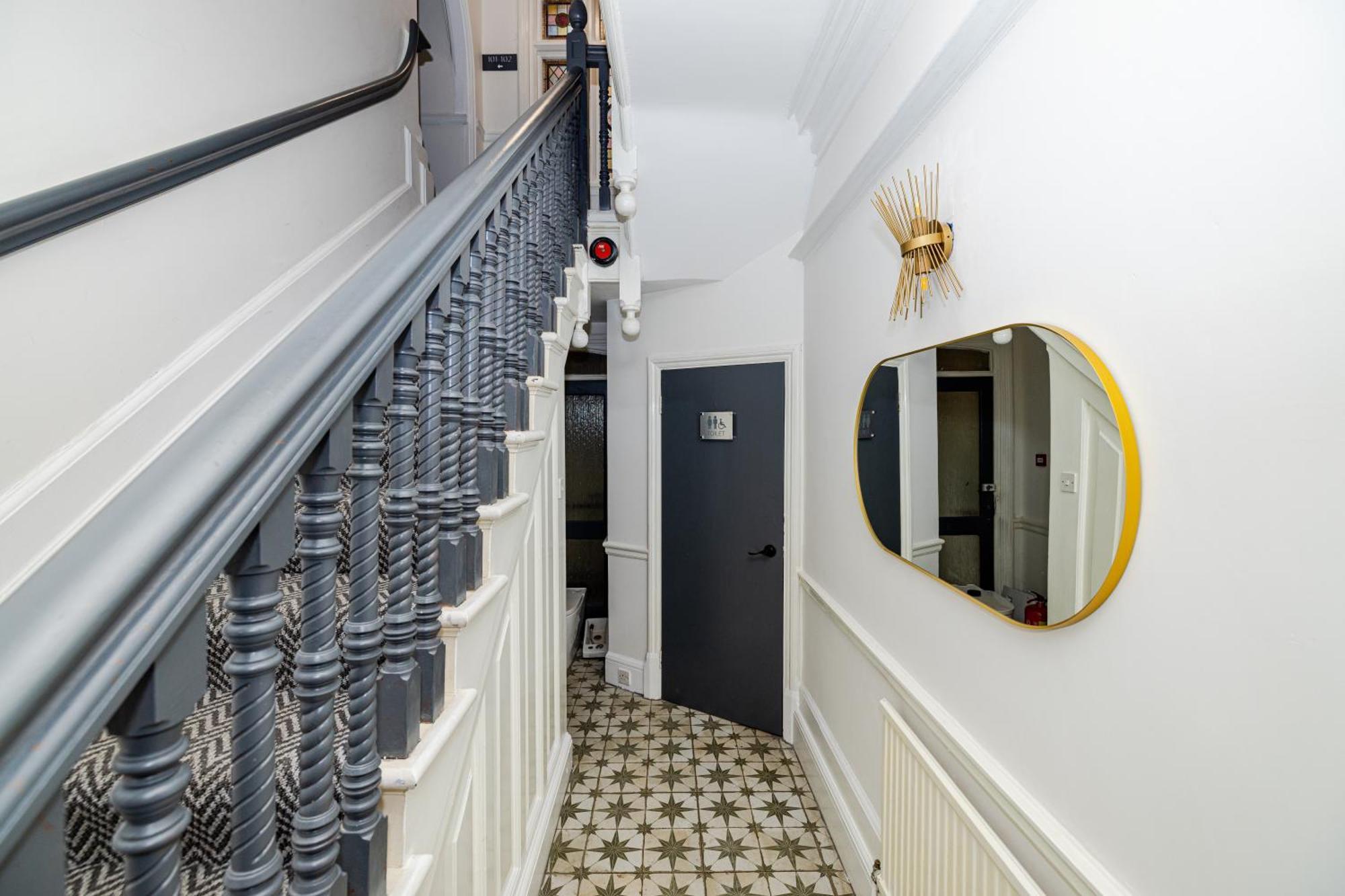 Woodford Hotel London Ngoại thất bức ảnh