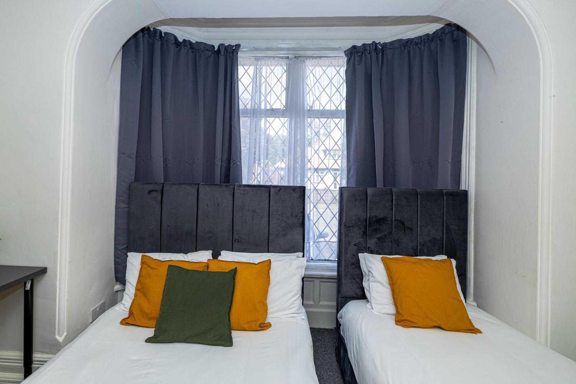 Woodford Hotel London Ngoại thất bức ảnh
