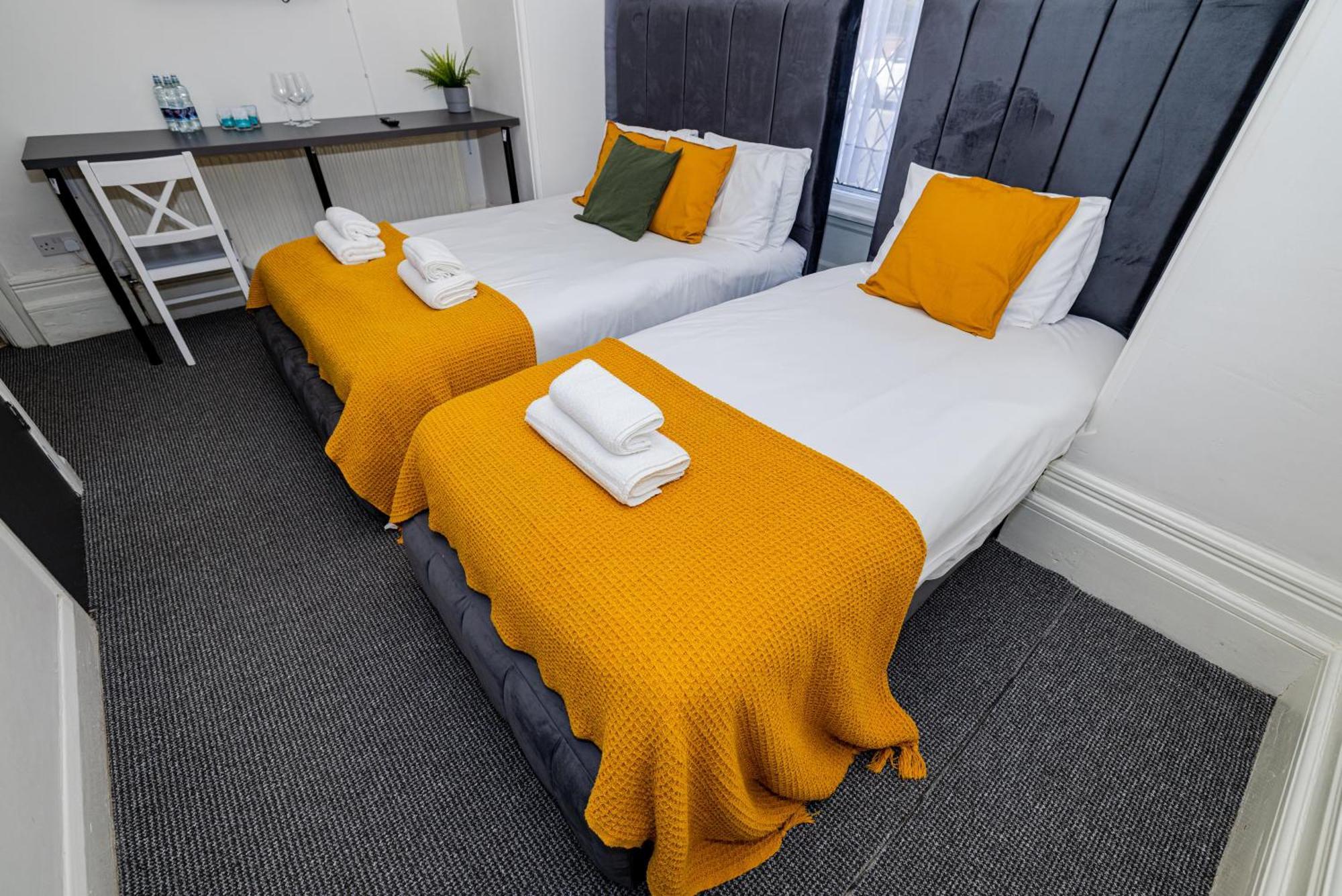 Woodford Hotel London Ngoại thất bức ảnh