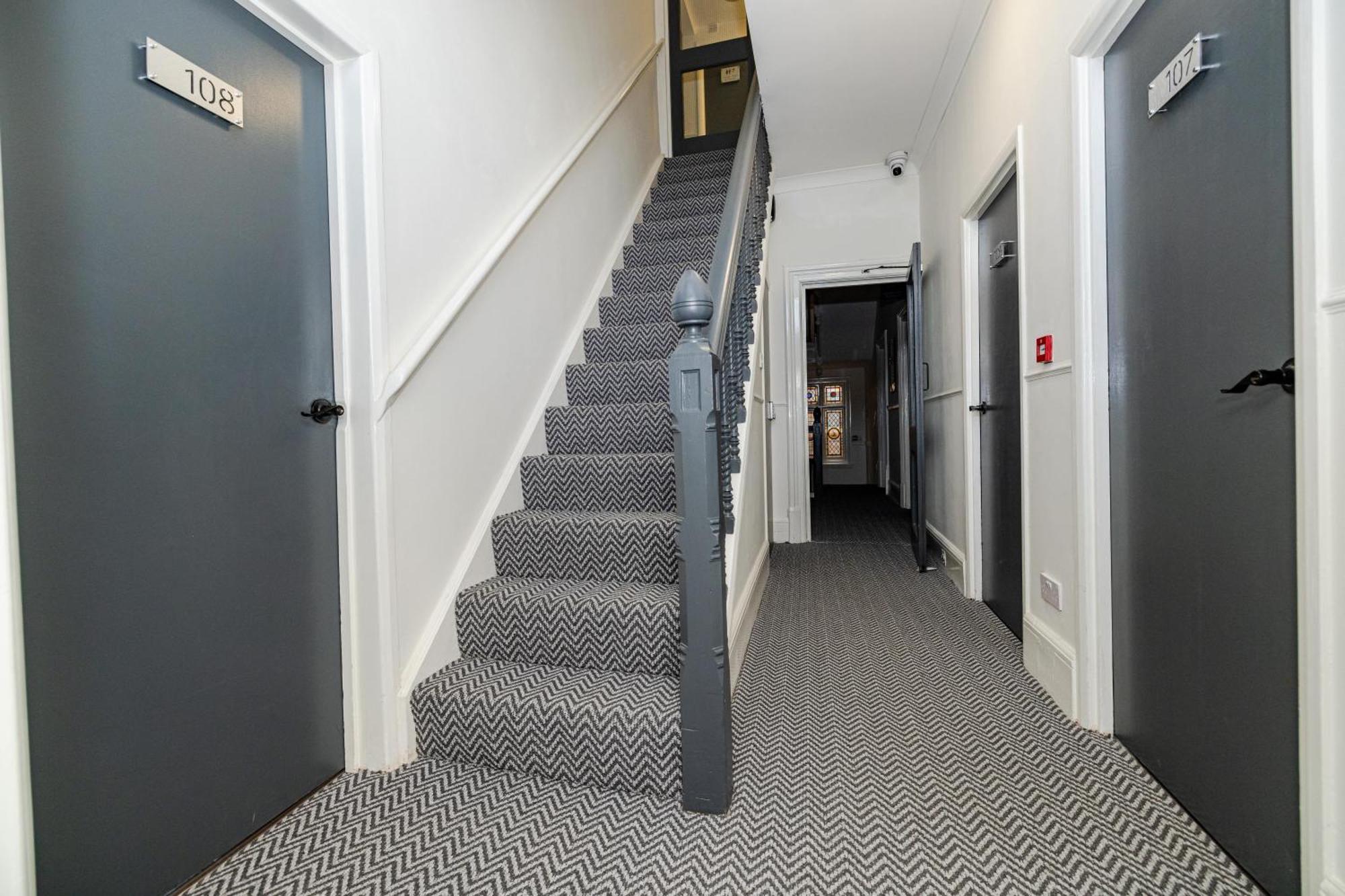 Woodford Hotel London Ngoại thất bức ảnh